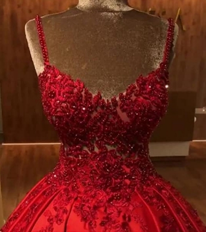 Glamours Red Satin Evening Dresses Pearls Beaded Spaghetti Ball Gown Prom Dress For Women 2024 Lace Appliques Sleeveless Pleats Long Elegant Special O