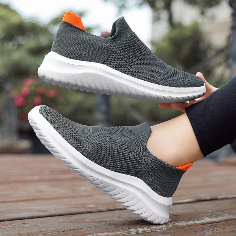 Men's Running Shoes Air Cushioned Men's Spring and Autumn New Trendy Breathable Soft Sole Men's