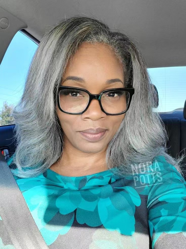 Silver grey salt n pepper color gray human hair wigs HD t part 13x4x1 lace front wig 14inch 150%density short wavy bob for black women