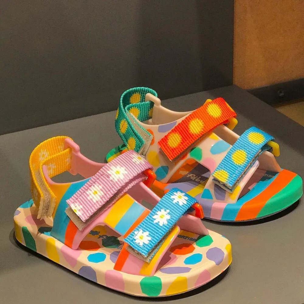 Arrival 2024 Mini Children Summer Sandals Kids Beach Shoes Big Girl and Boy Fashion Jelly Shoes HMI083 240511