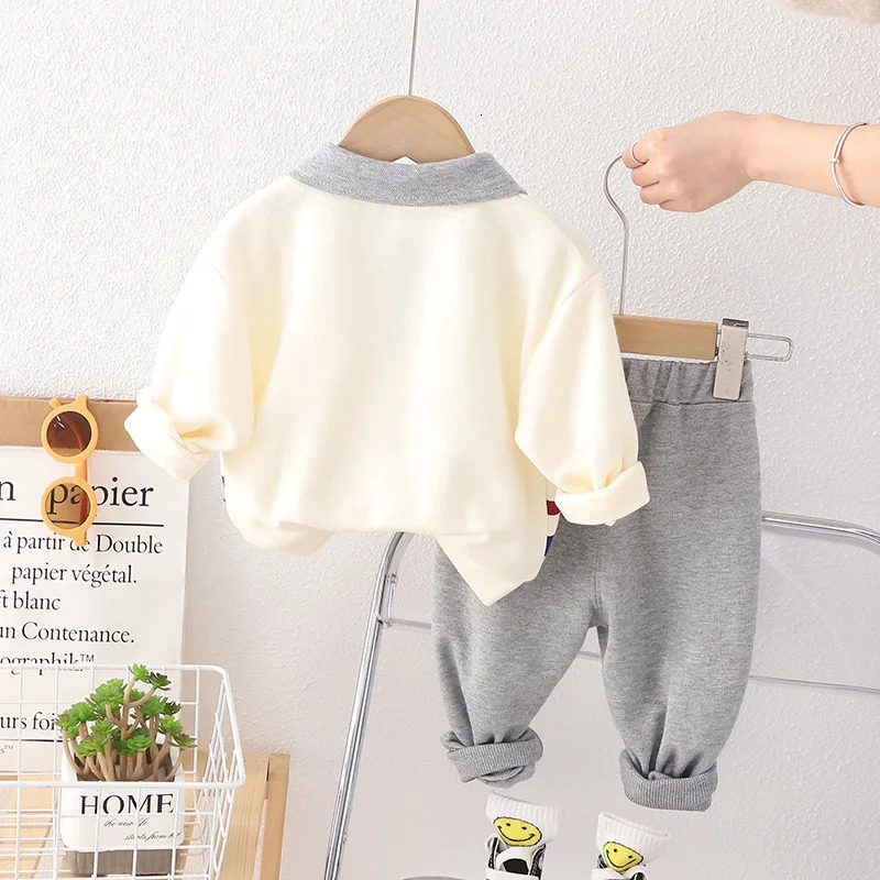 Rindu Boys and girls spring and autumn set childrens clothing products childrens sports spring clothing two-piece set 240510