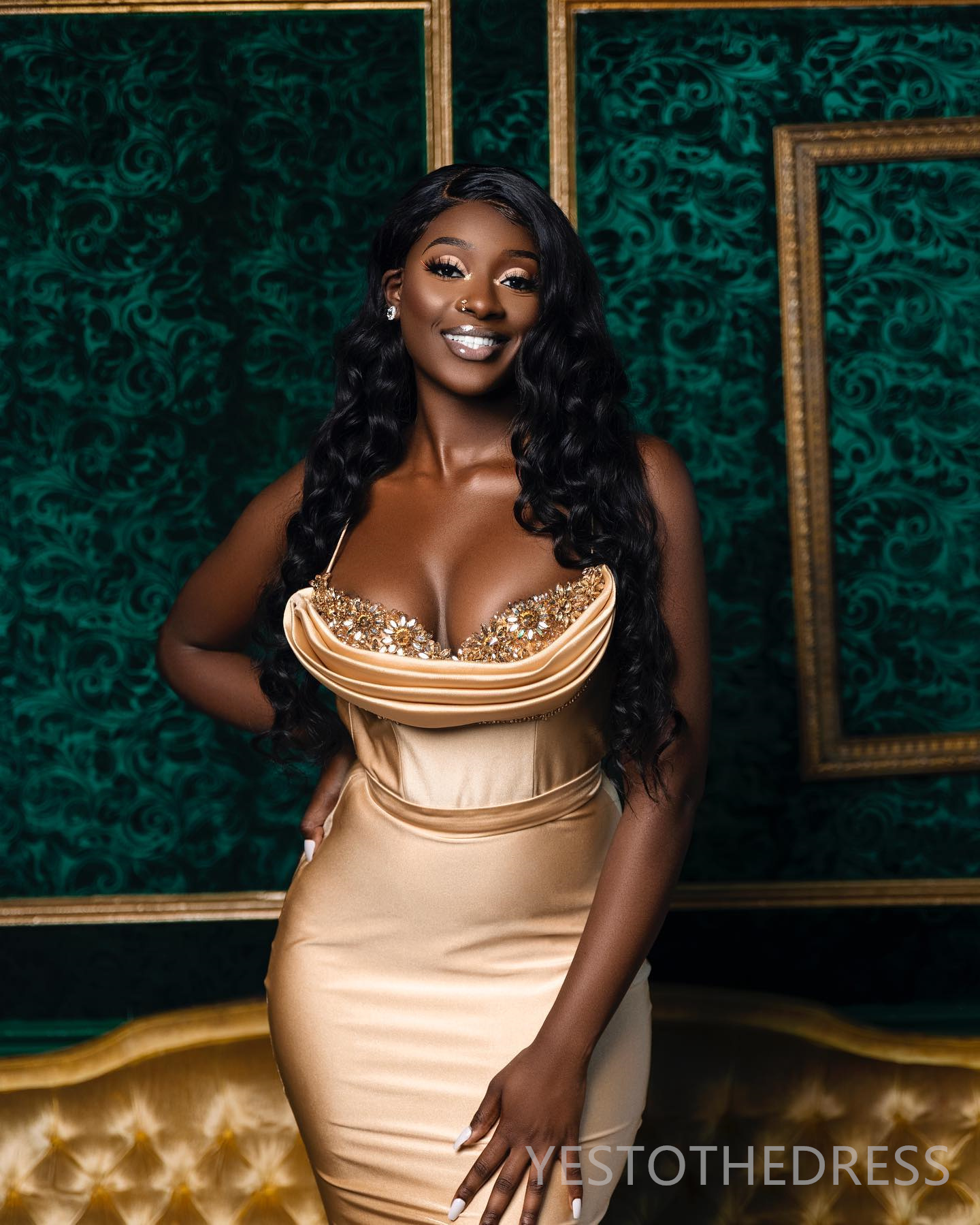 R&W 2024 Gold Evening Elegant Prom Dresses for Special Ocns Spaghetti Straps Beaded Rhies Decorated Birthday Dress Second Reception Gowns AM881