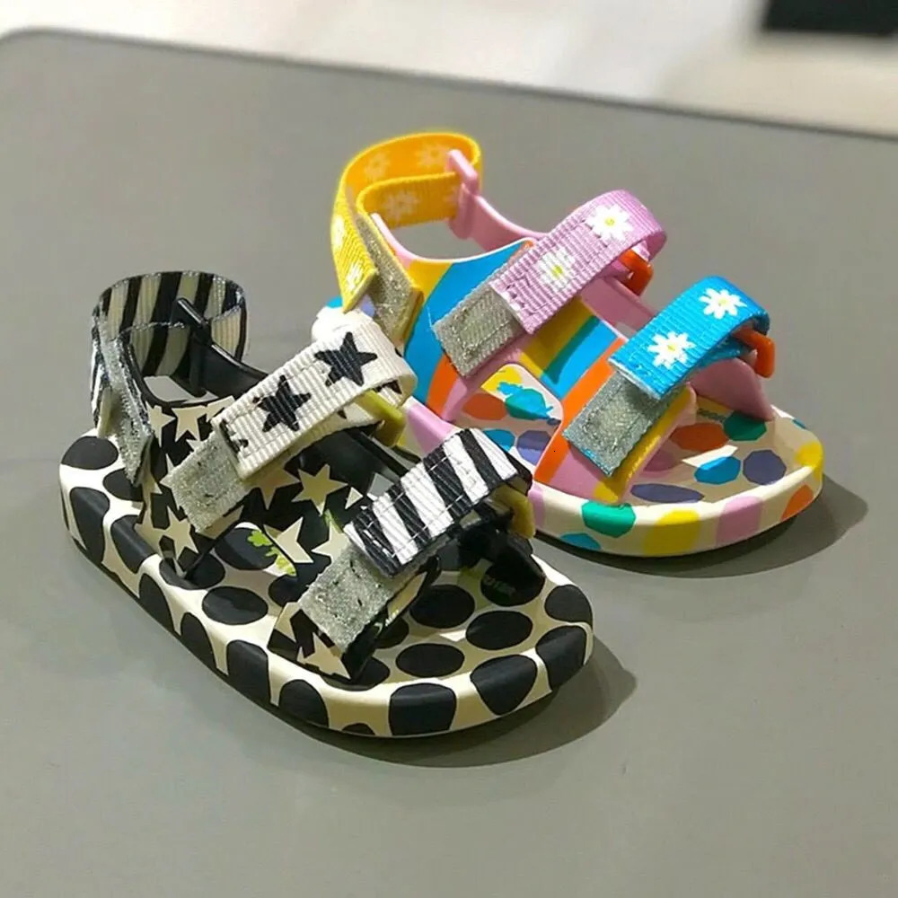 Arrival 2024 Mini Children Summer Sandals Kids Beach Shoes Big Girl and Boy Fashion Jelly Shoes HMI083 240511