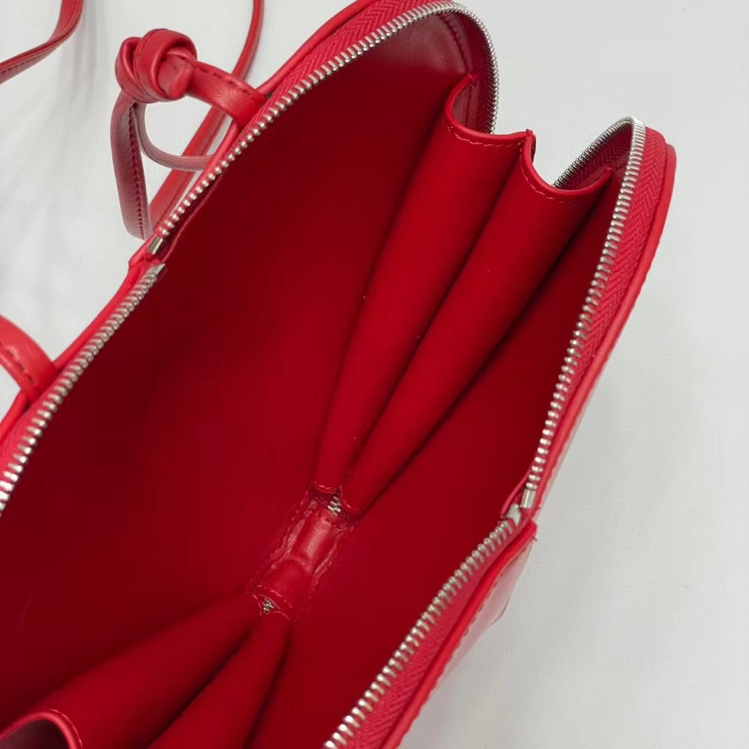 Designer bag Genuine Leather Peach Heart Shaped Cross Body Red Female Purses And Handbags Brand Phone Bag For Party Luxury Bag