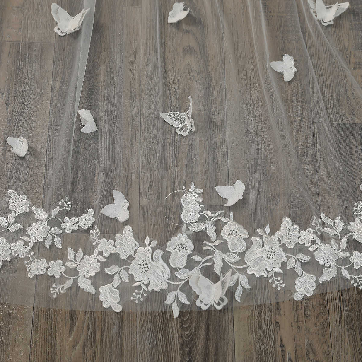 Elegant 3D Butterfly Appliques Wedding Veil 3M Long Special Cut Royal Bridal Veil with Comb Veil Wedding Accessories