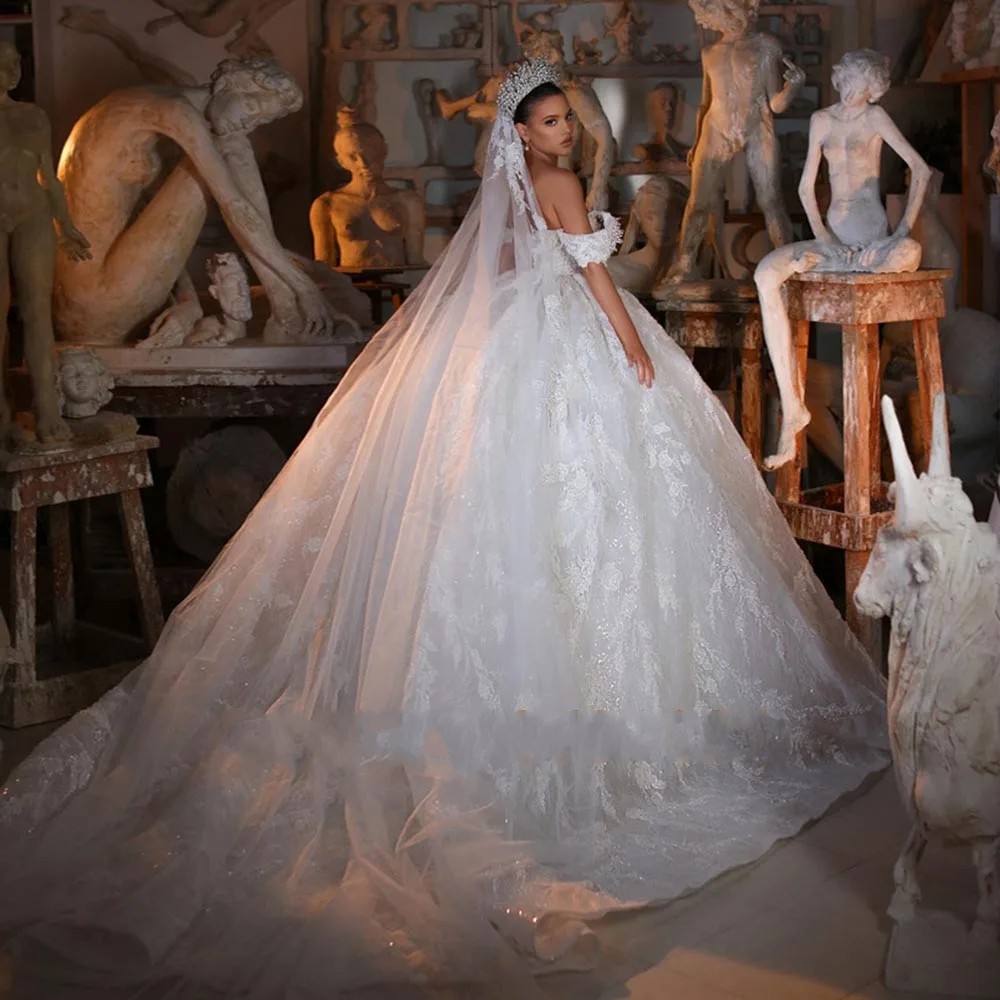 2025 Shiny Wedding Dresses Off the Shouder Beading Sequins Lace Appliques Ball Gown Puffy Bridal Gowns Vestido De Noiva Casamento Custom Order Size