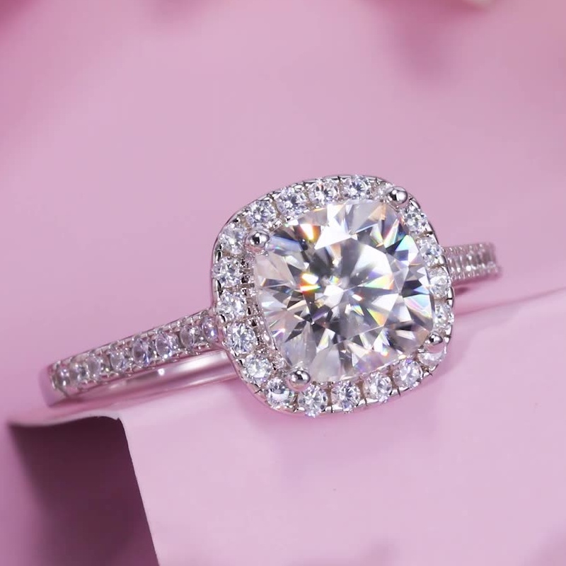 Luxury Women Rings S925 Sterling Silver 2Ct Moissanite Ring for Wedding Anniversary Gifts For Parnter Fashion Engagemen Ring