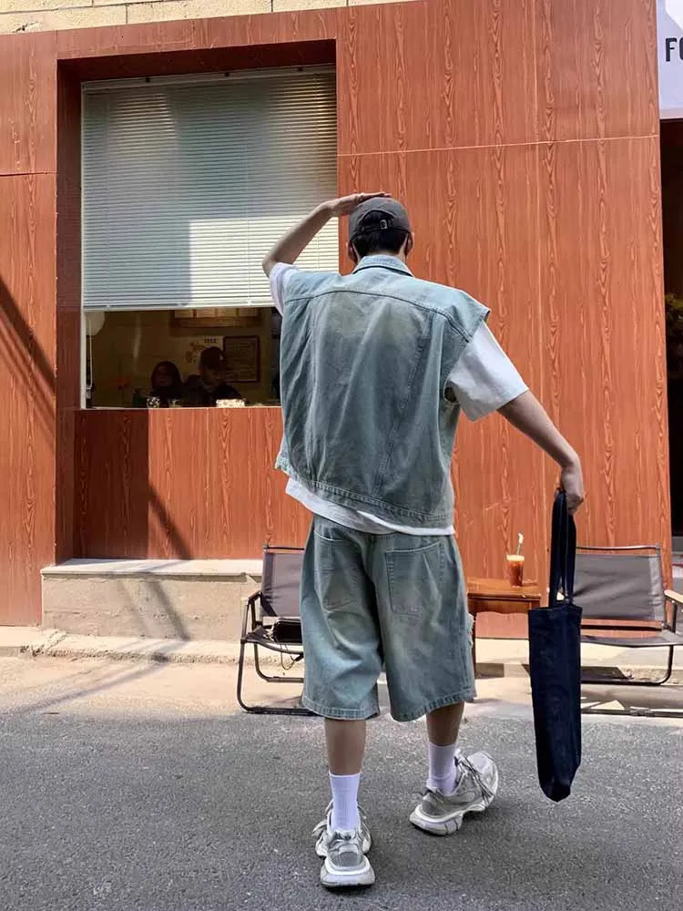 High Street Retro Denim Set Men Sleeveless Cargo Cowboy Vestloose Jean Shorts Male Two Piece Sets Harajuku Casual Suits Summer 240429