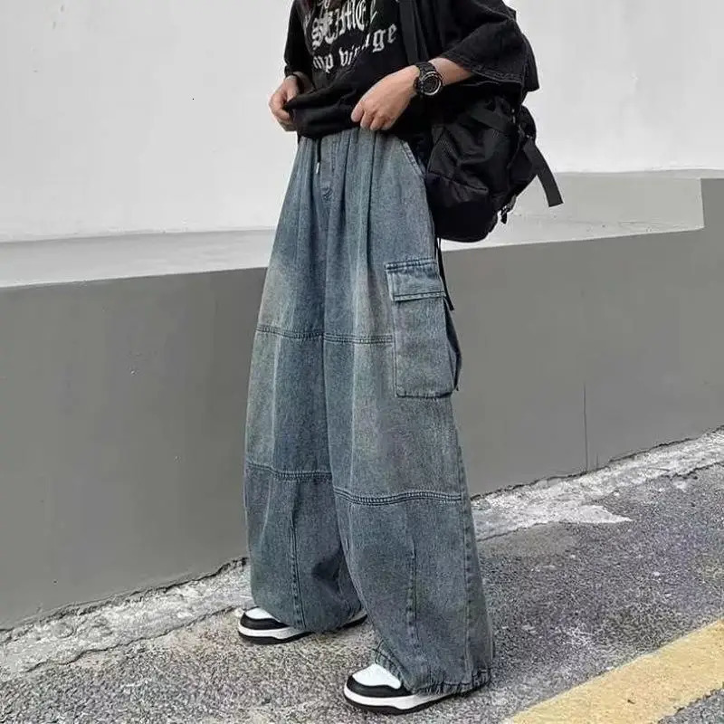 Spring Autumn Men Baggy Jeans Men Wide Leg Pants Big Pockets Elastic Waist Streetwear Trousers Male Loose Denim Pants 240429