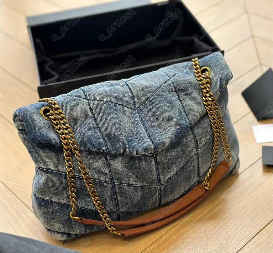 Luxury Fashion Women's Chain Handbag Leather Girls Shoulder Messenger Bag Brand lightweight Commuting Bag Square Bag