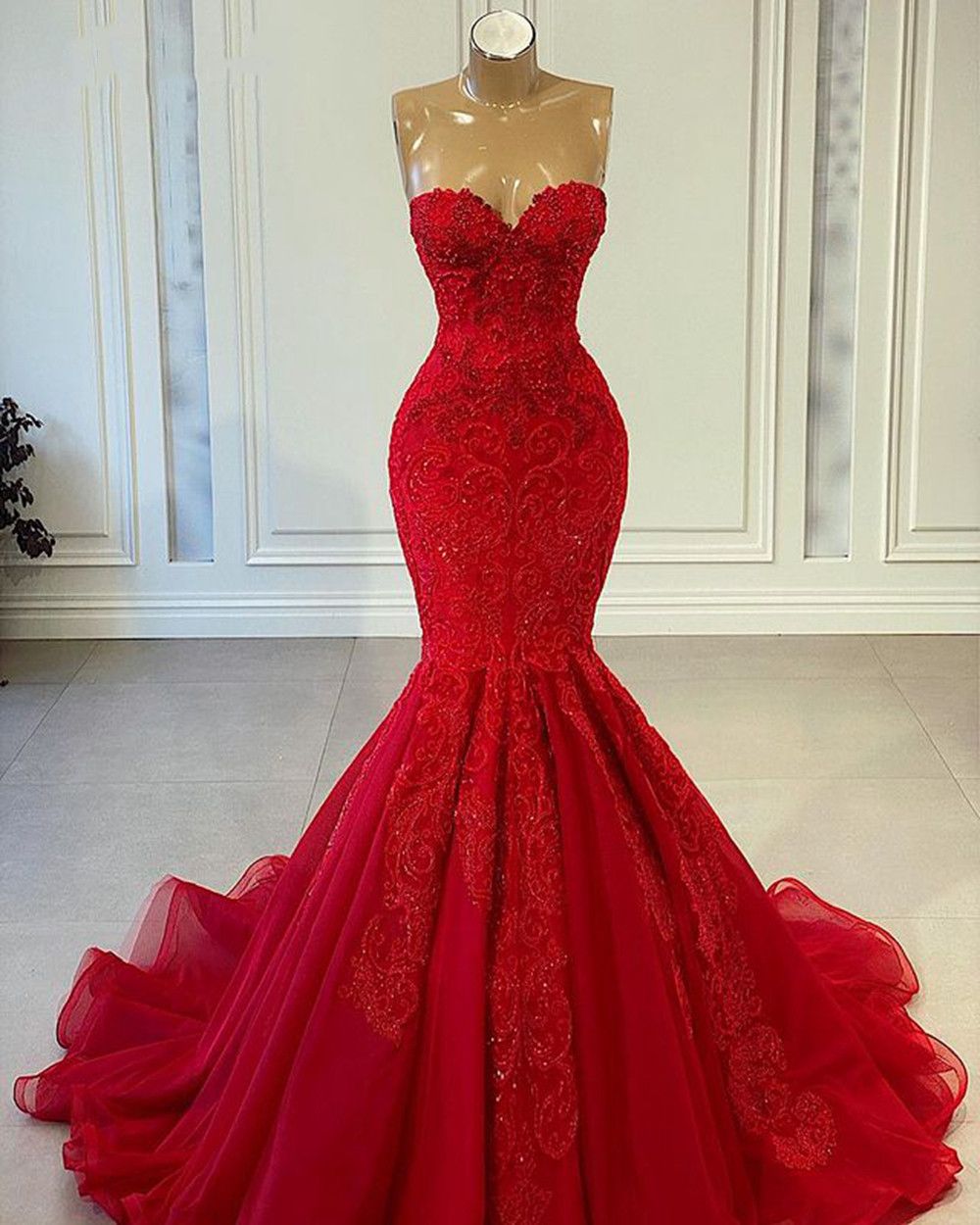 Sexy Prom Dresses Sweetheart Lace Appliques Dark Red Sequins Crystal Beads Sleeveless Mermaid Evening Party Gowns Special Ocn Wears