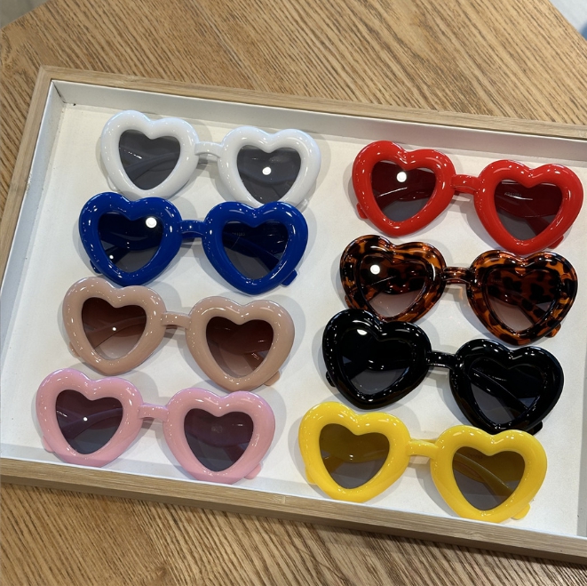 Kids Girls Boys Sunglass Fashion Love Heart Children Cute Sexy retro Cat Eye Vintage Sunglasses Hot Trendy Z260305
