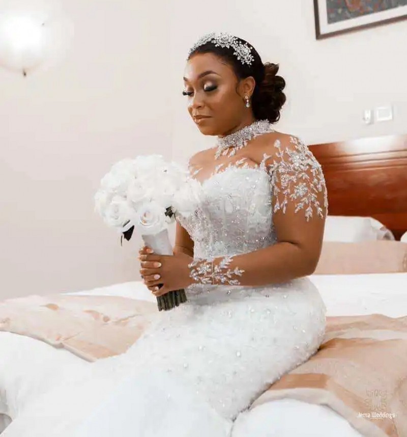 Fashion Mermaid Wedding Dresses 2025 High Neck Lace Appliques Beads Long Sleeves African Women Moden Bridal Gowns Vestidos De Novia Customed