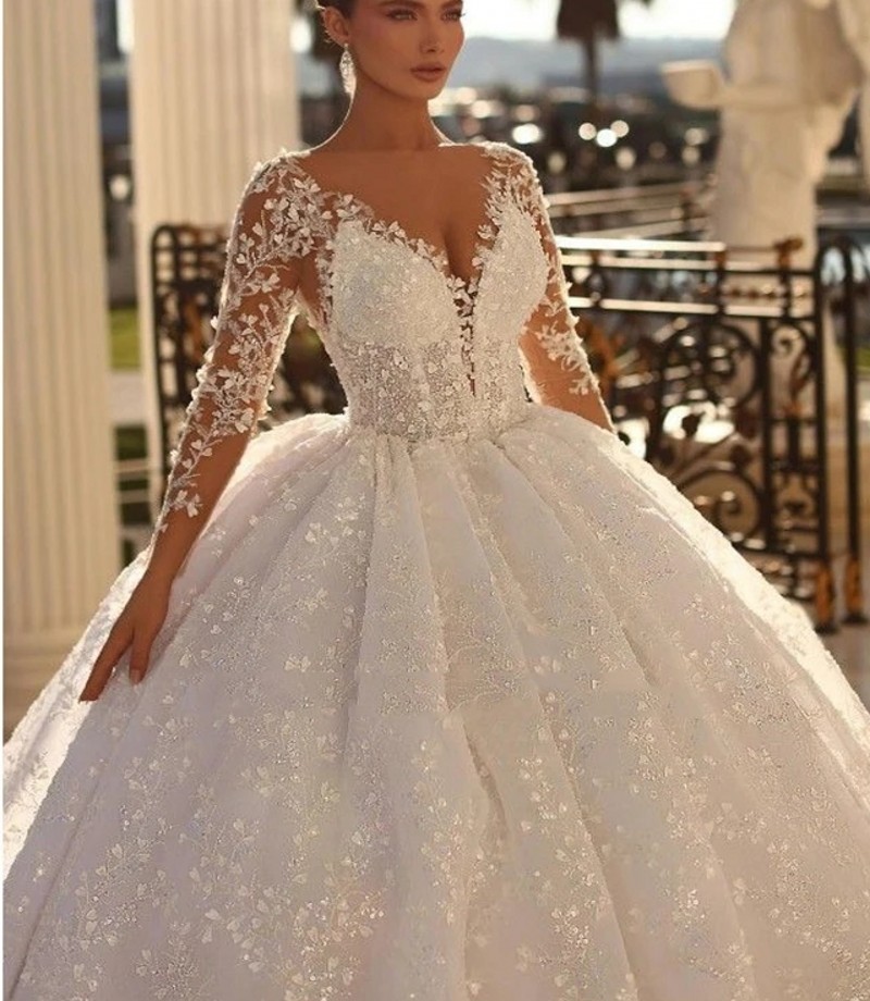 New Arrival Wedding Dress 2025 V-Neck 3D Lace Appliques Full Sleeves Ball Gown Buttons Back Bridal Bride Gown Vestido De Novia Customed