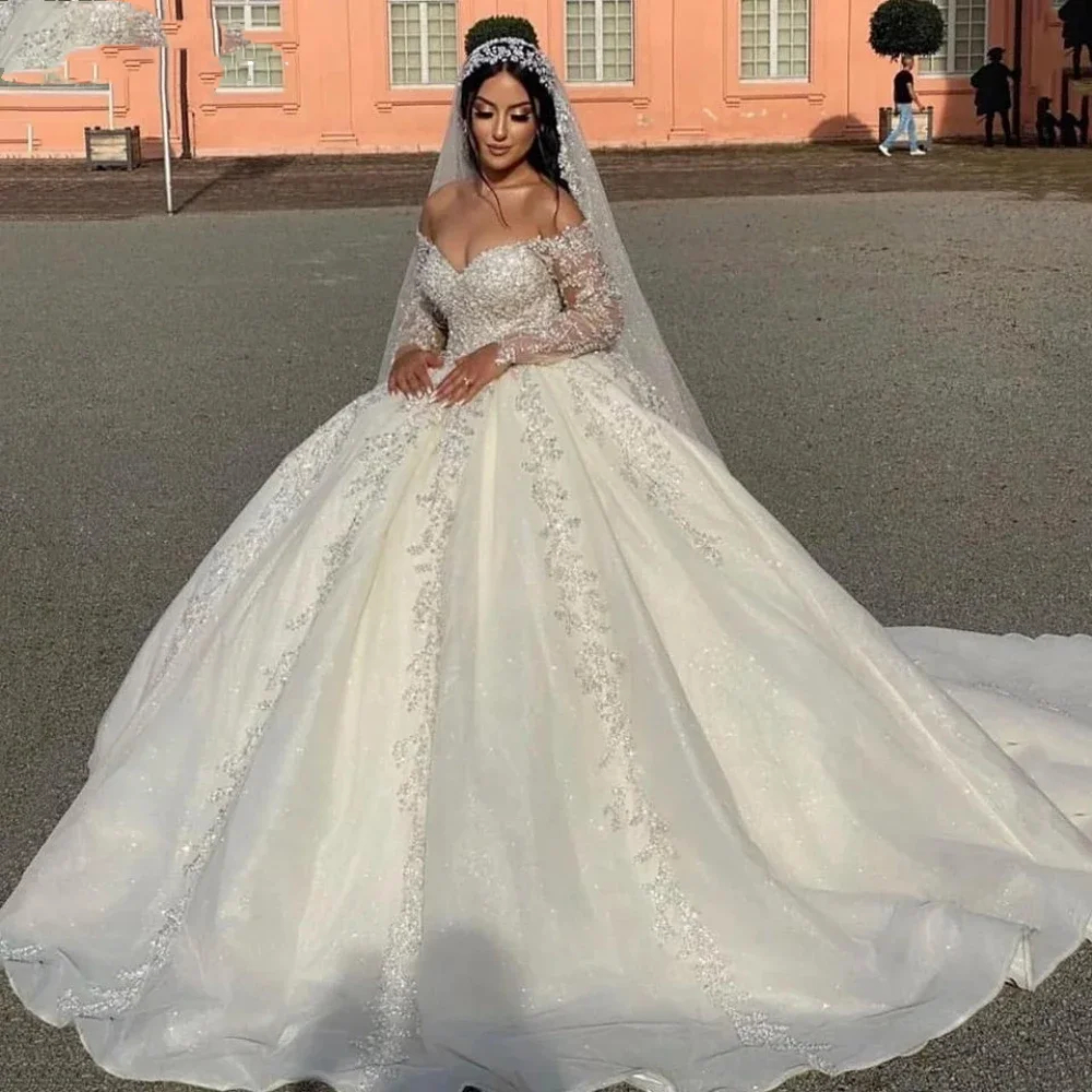 Glitter Beaded Ball Gown Wedding Dresses 2024 Off Shoulder Long Sleeves Ivory Bridal Gowns Luxurious Arabic Dubai Bride Dress Custom Made
