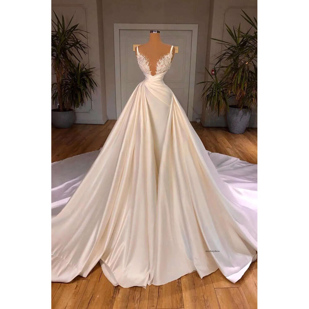 2024 Sexy A Line Wedding Dresses V Neck Spaghetti Straps Lace Appliques Crystal Beads Illusion Overskirt Satin Bridal Gowns wedding dress Detachable T