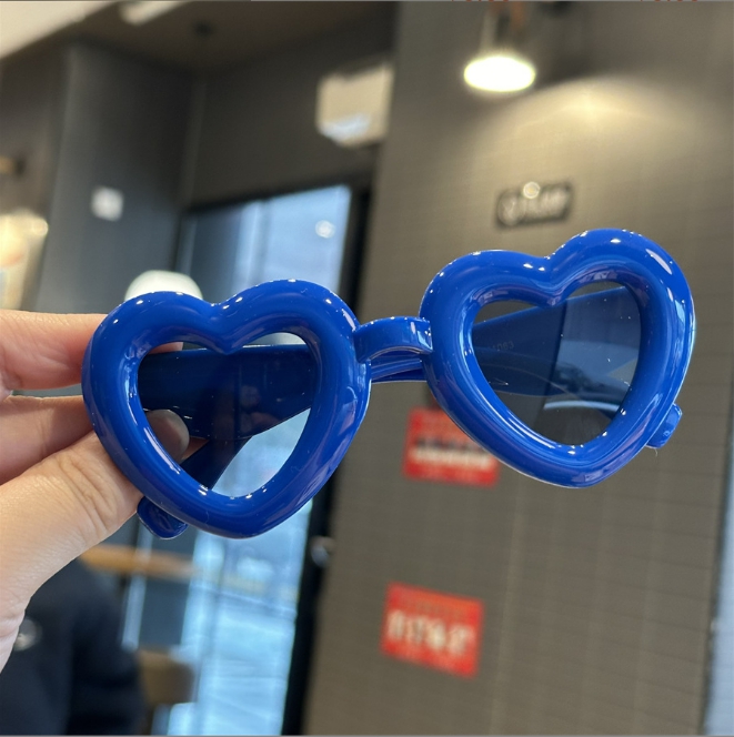 Kids Girls Boys Sunglass Fashion Love Heart Children Cute Sexy retro Cat Eye Vintage Sunglasses Hot Trendy Z260305