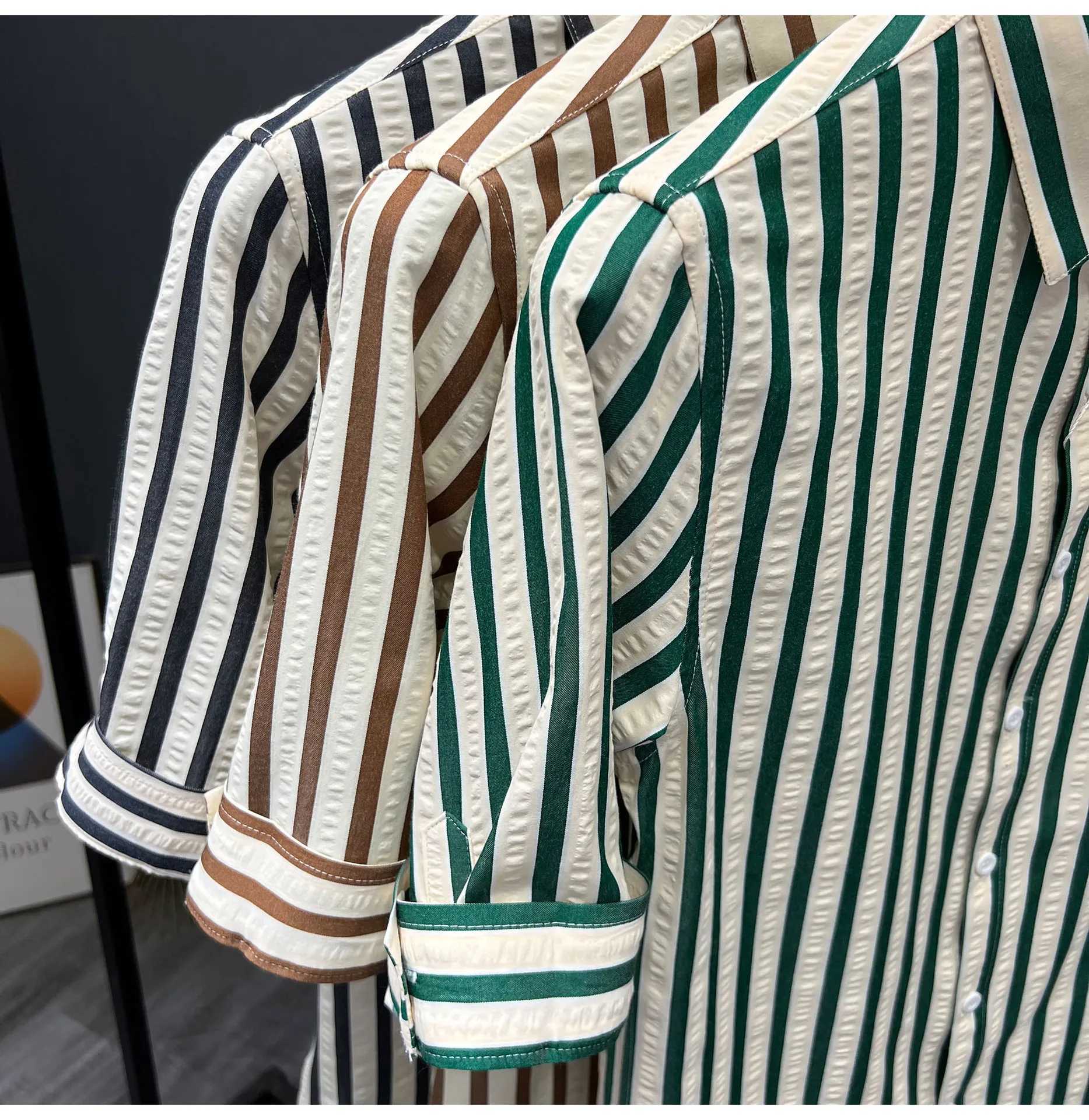 Men's Dress Shirts Men Stripes Shirts Short Slve 2023 Summer Turn-down Collar Tops Casual Fashion Blouse Slim Male Single-breasted Shirts Y240514