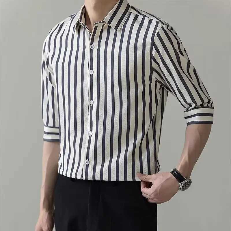 Men's Dress Shirts Men Stripes Shirts Short Slve 2023 Summer Turn-down Collar Tops Casual Fashion Blouse Slim Male Single-breasted Shirts Y240514