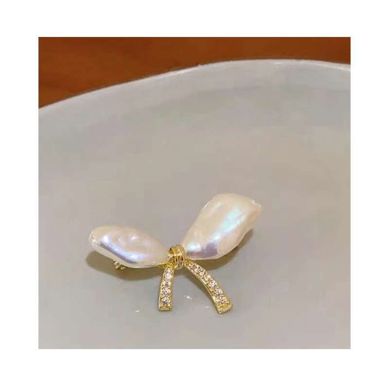 irregular pearl bow brooch, diamond crystal rhinestone lapel pin, non slip buckle clothing accessories