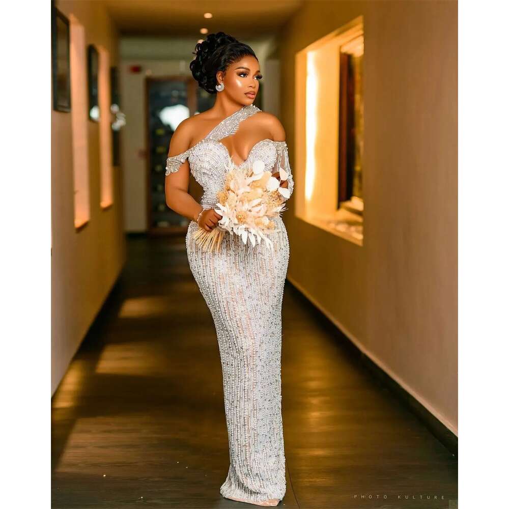 Charming Mermaid Wedding Dresses Designer Neck Pearls Beads Detachable Train Backless Bridal Custom Made Robe De special