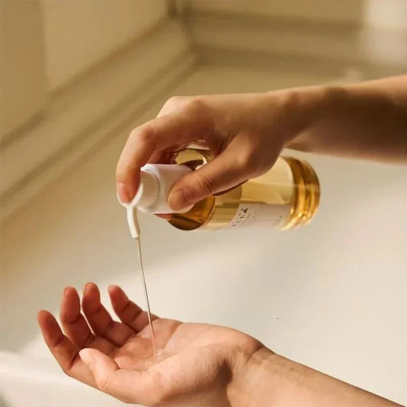 Korean Pure Centella Cleansing Oil Madagascar Toner Lasting Moisturizing Deeply Clean Ampoule Plant Essence Skin Care Set 240514