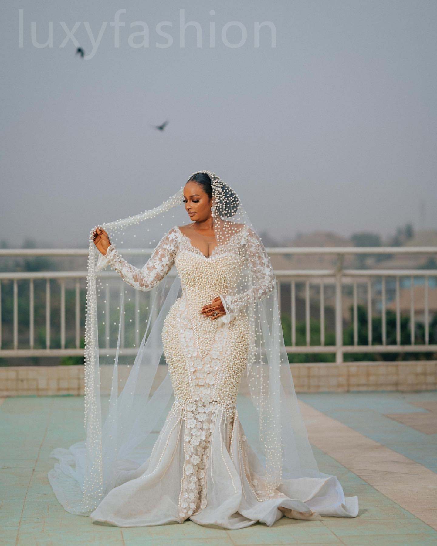 Aso Ebi 2024 Ivory Illusion Mermaid Wedding Dress Flowers Lace Pearls Luxurious Sexy Bridal Gowns Dresses LF03