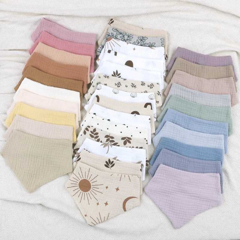 Bibs Burp Cloths 4Pcs/Lot Baby Bibs Muslin Cotton Stuff Newborn Solid Color Snap Button Soft Saliva Towel Burp Cloth Feeding Drool BibsL4812