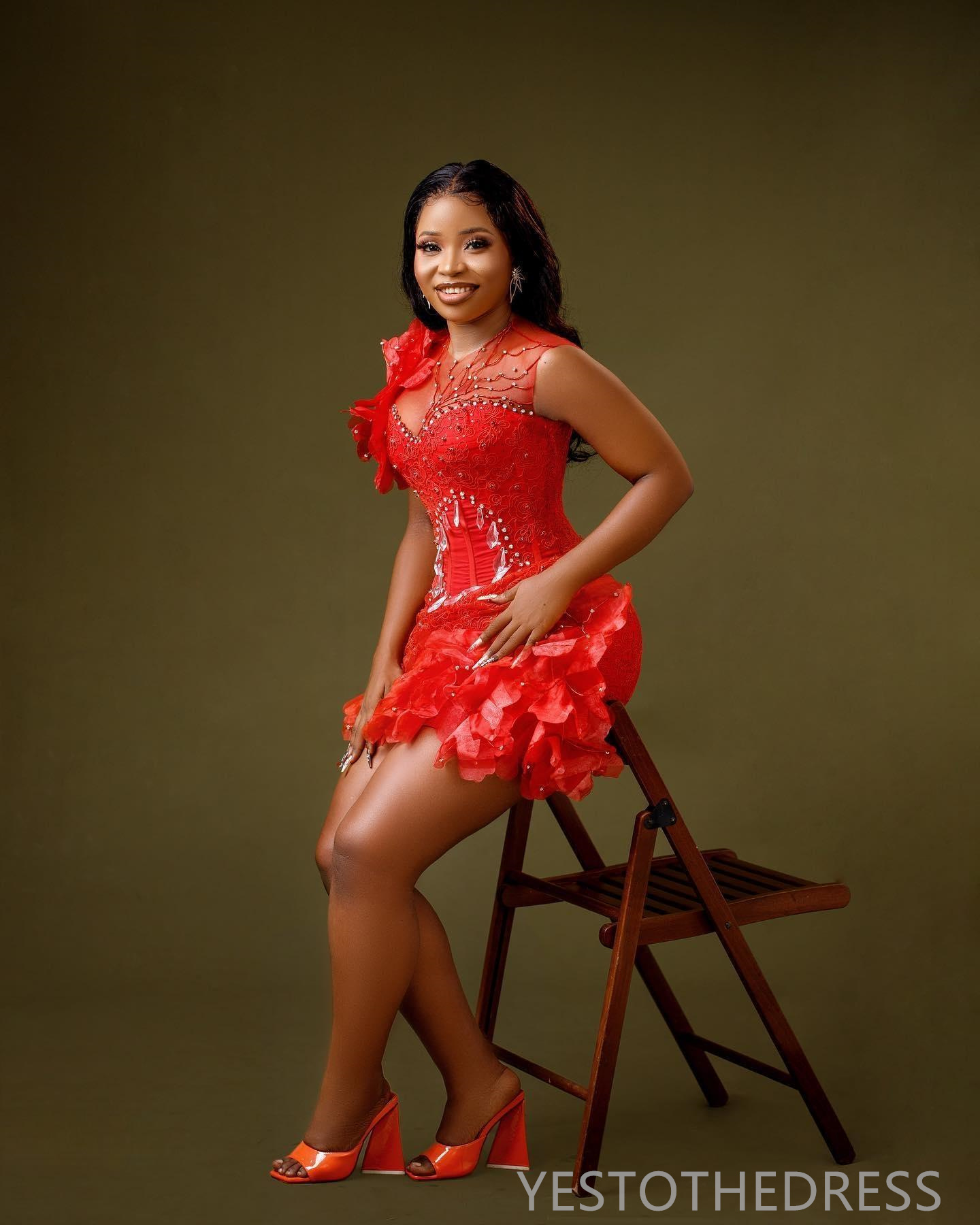 2024 Red Cocktail Dress for Women Graduation Dresses Illusion Short Mini Dress Hand Made Flowers Rhinestones Crystals Decorated Beaded Lace Birthday D