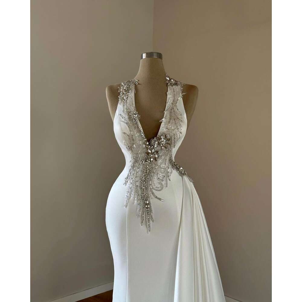 Exquisite Mermaid Wedding Dresses V-neck Shining Appliques Beads Sleeveless Pleats Satin Zipper Bridal Customized Robe De special