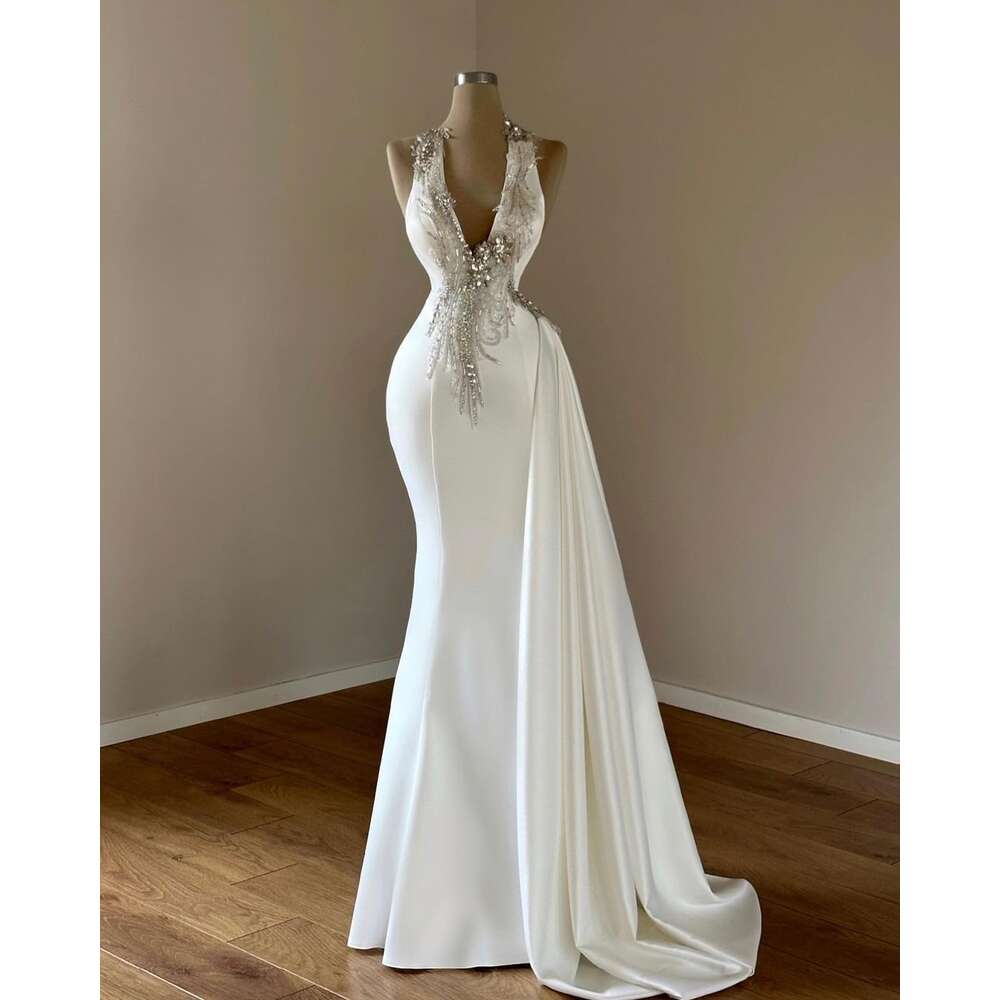 Exquisite Mermaid Wedding Dresses V-neck Shining Appliques Beads Sleeveless Pleats Satin Zipper Bridal Customized Robe De special