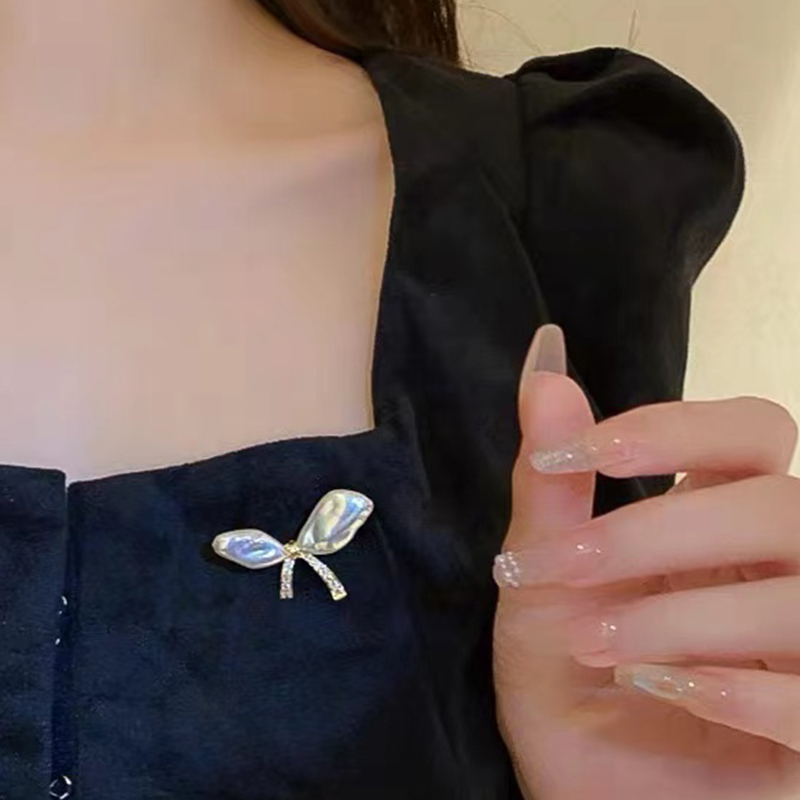 irregular pearl bow brooch, diamond crystal rhinestone lapel pin, non slip buckle clothing accessories