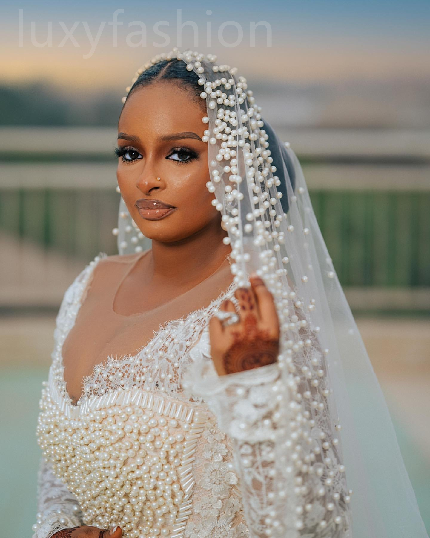 Aso Ebi 2024 Ivory Illusion Mermaid Wedding Dress Flowers Lace Pearls Luxurious Sexy Bridal Gowns Dresses LF03