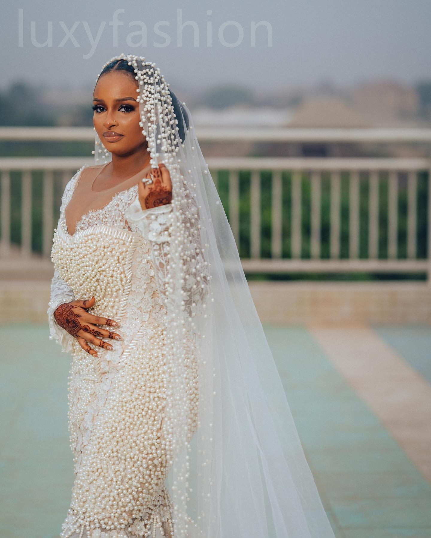 Aso Ebi 2024 Ivory Illusion Mermaid Wedding Dress Flowers Lace Pearls Luxurious Sexy Bridal Gowns Dresses LF03
