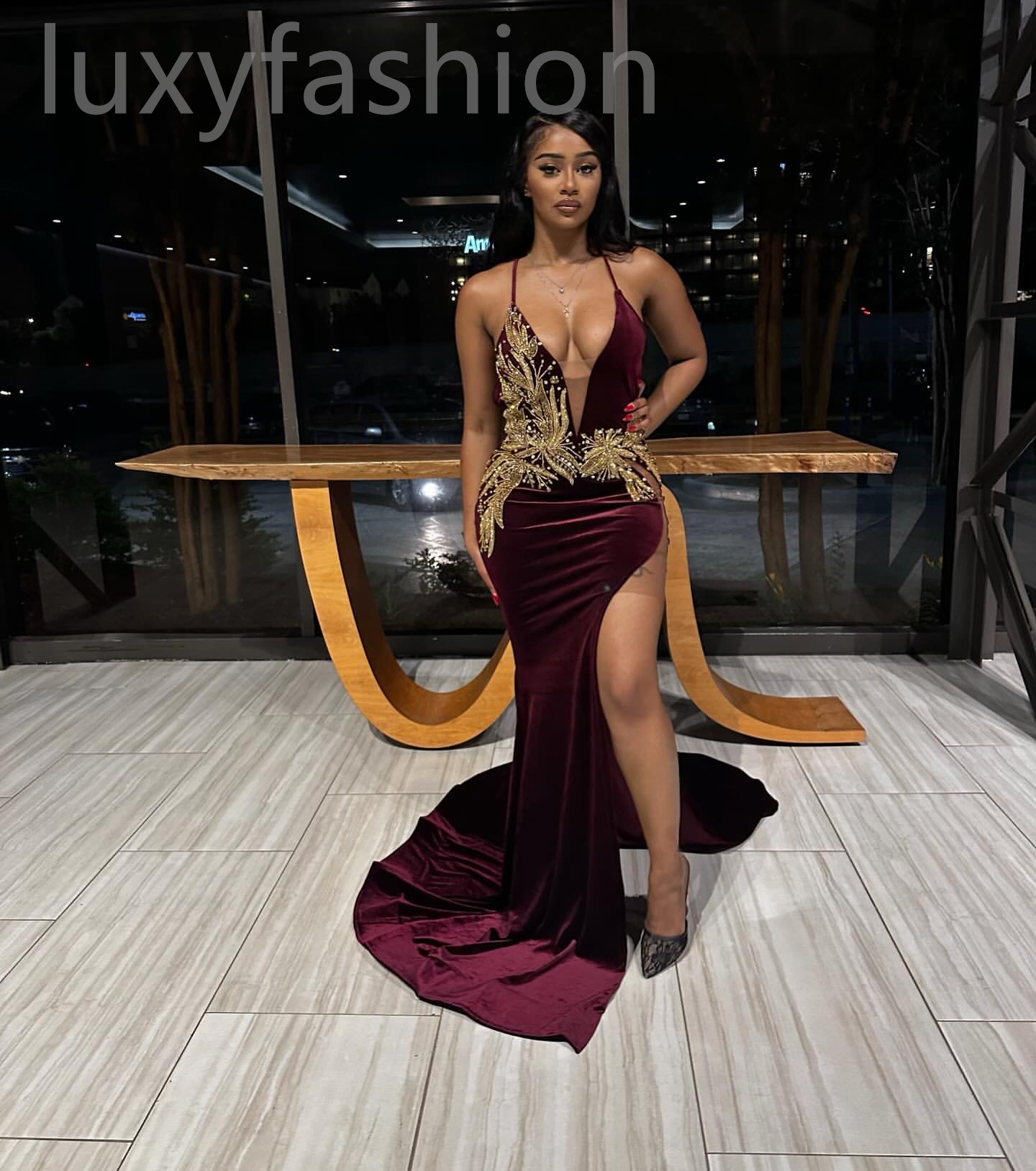 Aso Ebi 2024 Burgundy Lace Mermaid Prom Dresses Beaded Backless Velvet Evening Party Formal Second Reception Birthday Enagement PromDress Gowns LF046