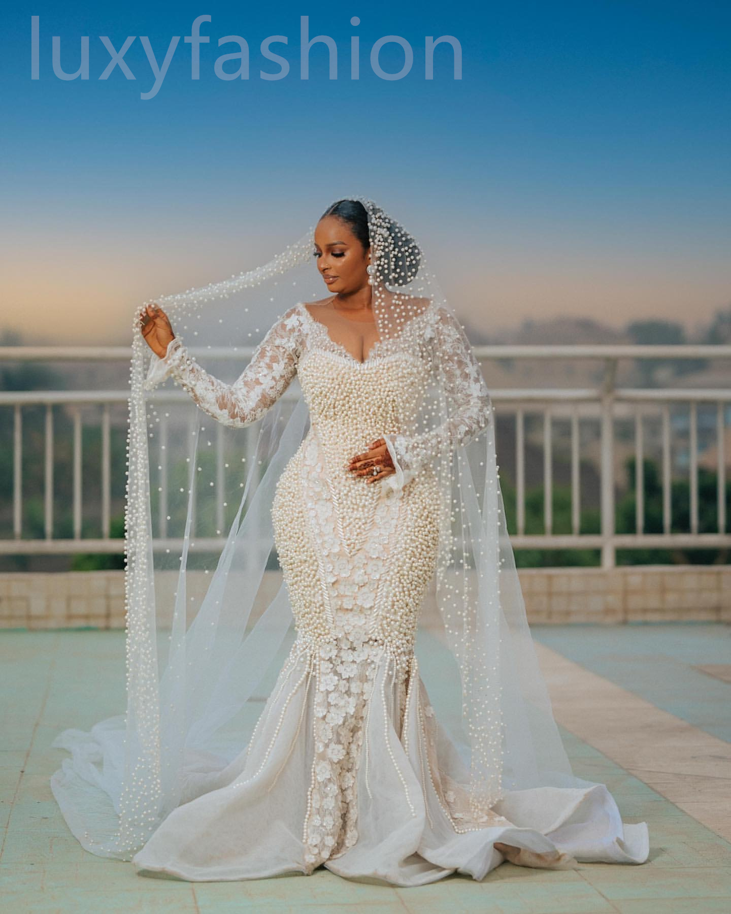 Aso Ebi 2024 Ivory Illusion Mermaid Wedding Dress Flowers Lace Pearls Luxurious Sexy Bridal Gowns Dresses LF03