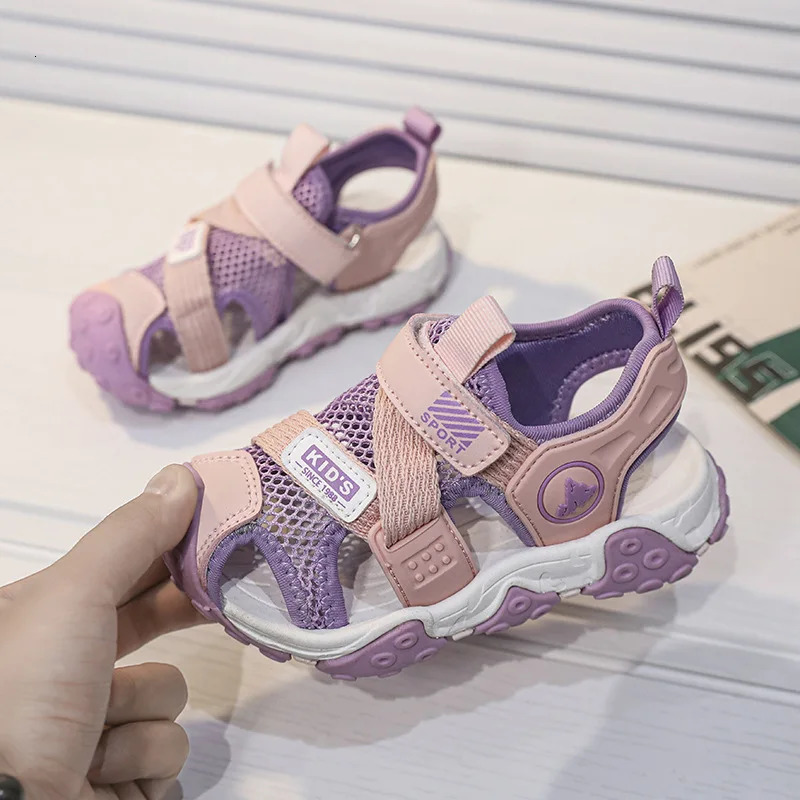 Boys Sandals Summer Anti Kick and Anti Slip Beach Shoes Girls Shoes Air Cushioned Casual Shoes 240513