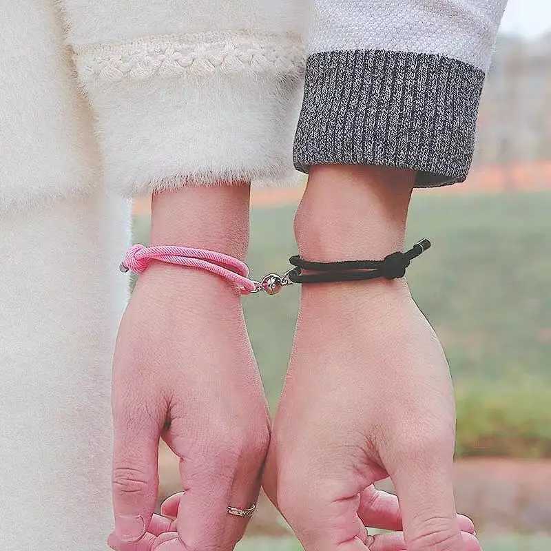 Charm Bracelets 2pcs/Set Magnet Bracelet Couple Handmade Adjustable Rope Matching Braslet Infinite Love Pair Braclet Lucky Red Brazalete Gift Y240510