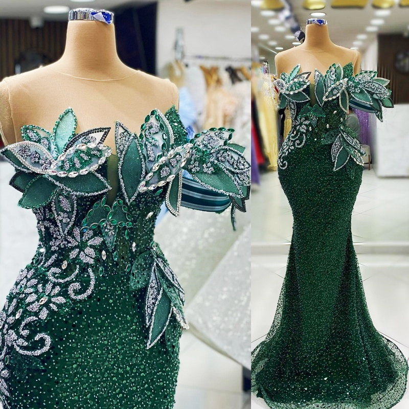 2024 Green Prom Dresses for Special Occasions Illusion Sheer Neck Sequined Lace Pearls Decorated Rhinestones Beaded Lace Birthday Dress Engagement Dre