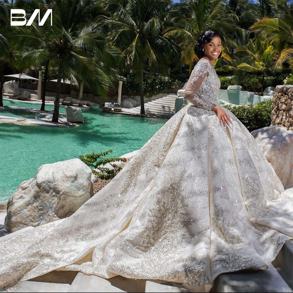 Sparkly Ball Wedding Dress Long Illusion Sleeve Scoop Neck Beaded Bride Dresses Arabic Bridal Gown Vestidos De Novia