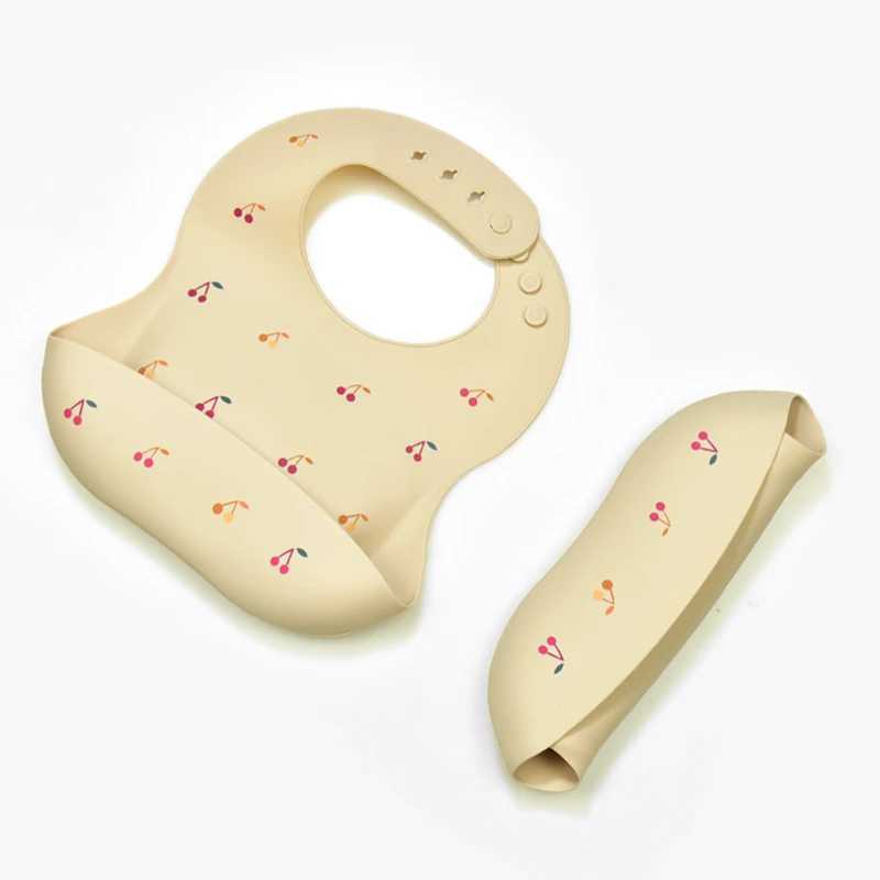 Bibs Burp Cloths 1Pcs Silicone Bibs For Kids Baby Waterproof Feeding Tableware Waterproff Baby Adjustable Bibs For Toddler Breakfast FeedingsL4812