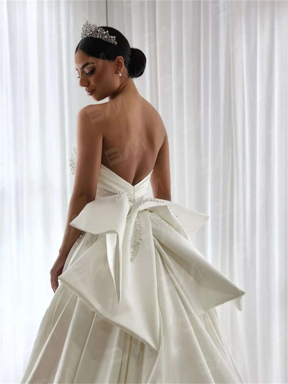 Modern Pearls Mermaid Wedding Dress Bow-tie Details Bride Dresses Backless Satin Bridal Gown For Women Vestidos De Novia