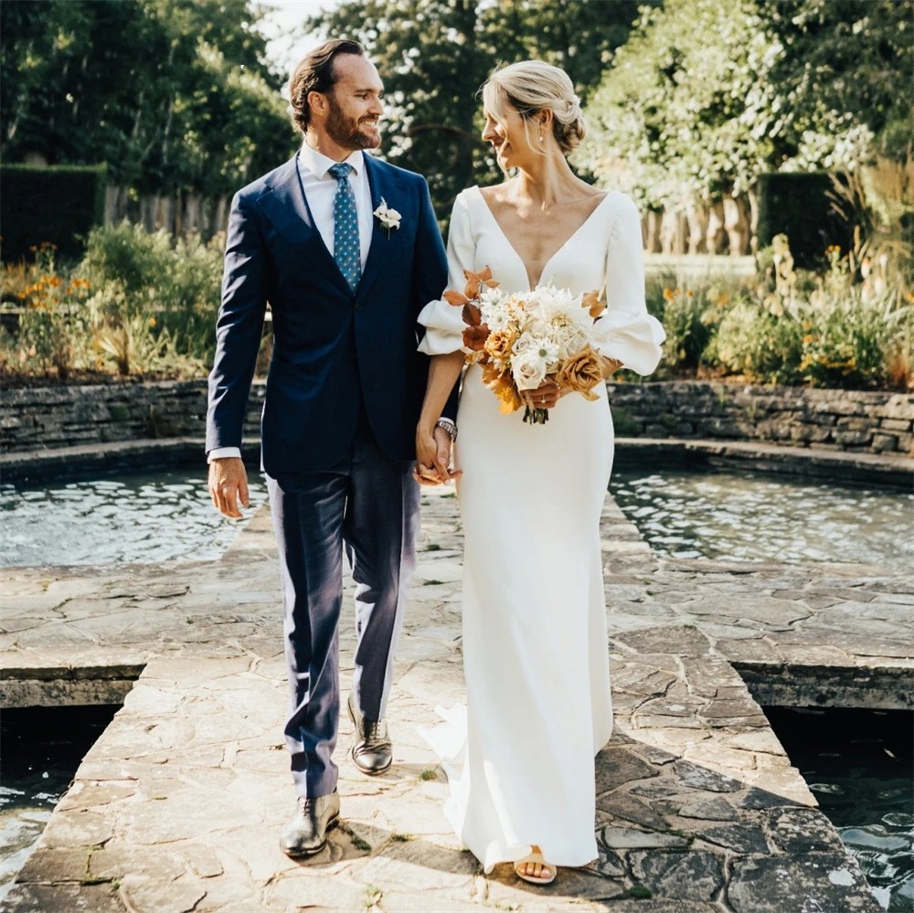 2025 Sexy Boho Wedding Dresses Women Half Sleeeves V-Neck Backless Bridal Gowns Sweep Train Buttons Back Vestido De Novia Customed