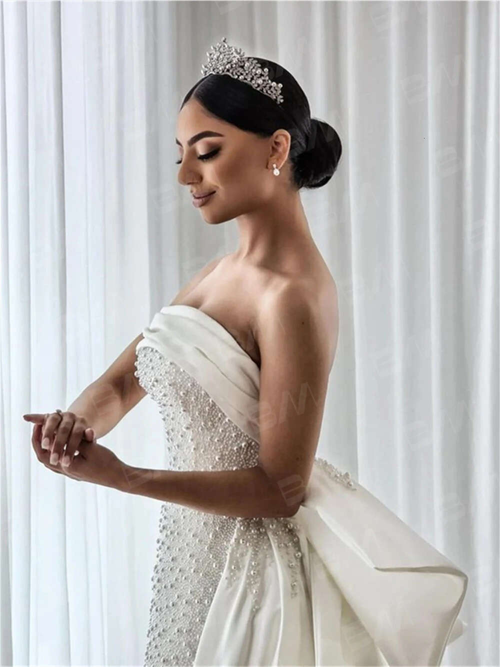 Modern Pearls Mermaid Wedding Dress Bow-tie Details Bride Dresses Backless Satin Bridal Gown For Women Vestidos De Novia