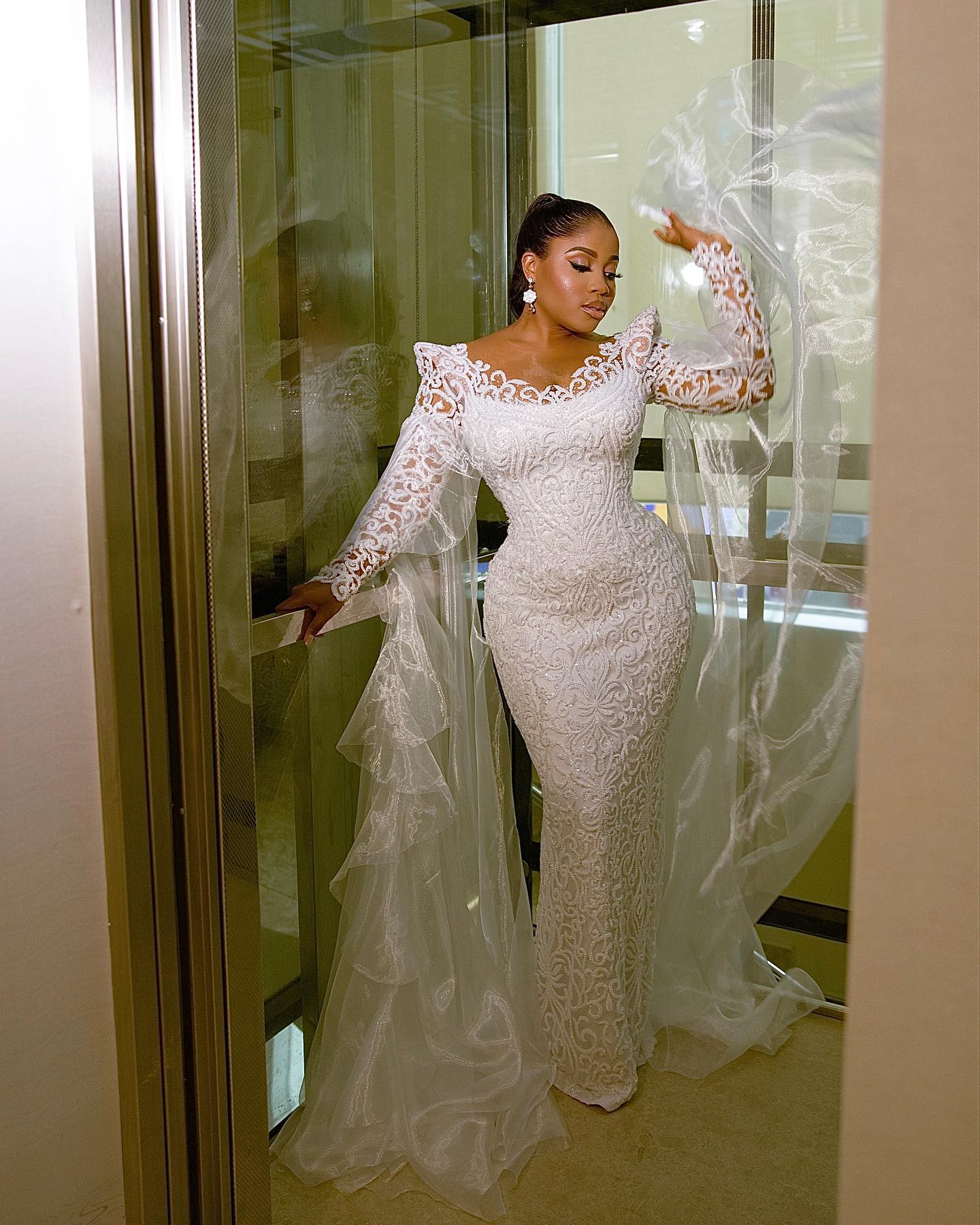 Stunning Lace Mermaid Wedding Dress Sheer Jewel Neck Bridal Gowns For Black Women Long Sleeves Aso Ebi African Arabic Plus Size Wedding Dresses 0616
