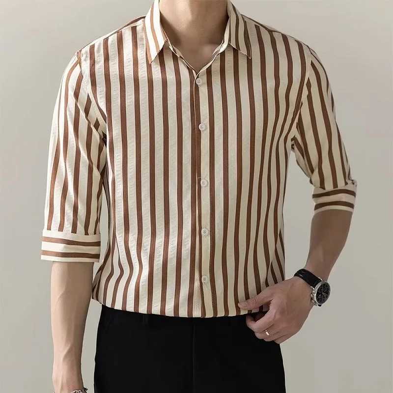 Men's Dress Shirts Men Stripes Shirts Short Slve 2023 Summer Turn-down Collar Tops Casual Fashion Blouse Slim Male Single-breasted Shirts Y240514