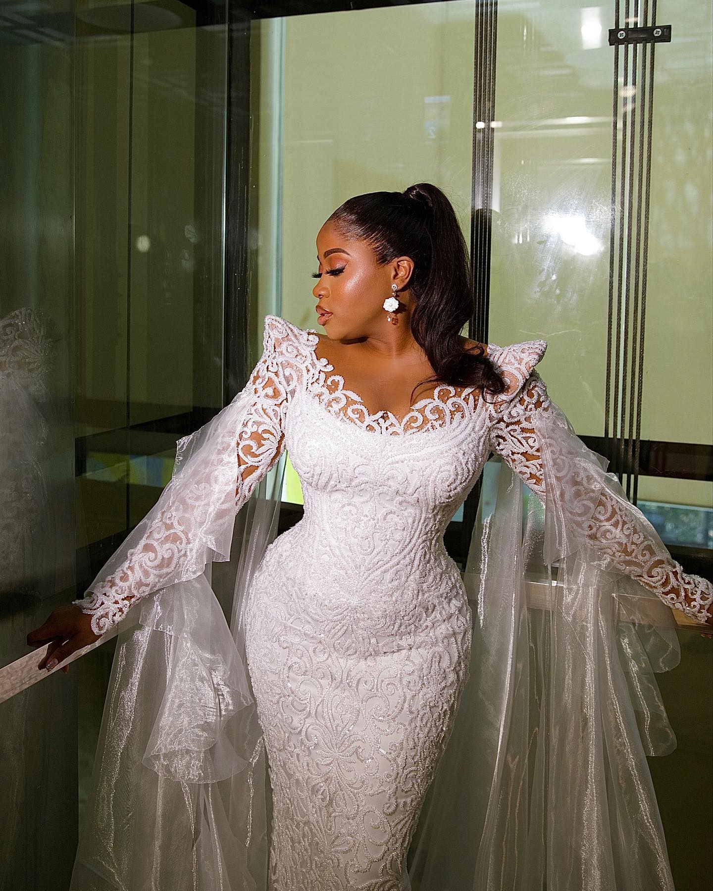 Stunning Lace Mermaid Wedding Dress Sheer Jewel Neck Bridal Gowns For Black Women Long Sleeves Aso Ebi African Arabic Plus Size Wedding Dresses 0616
