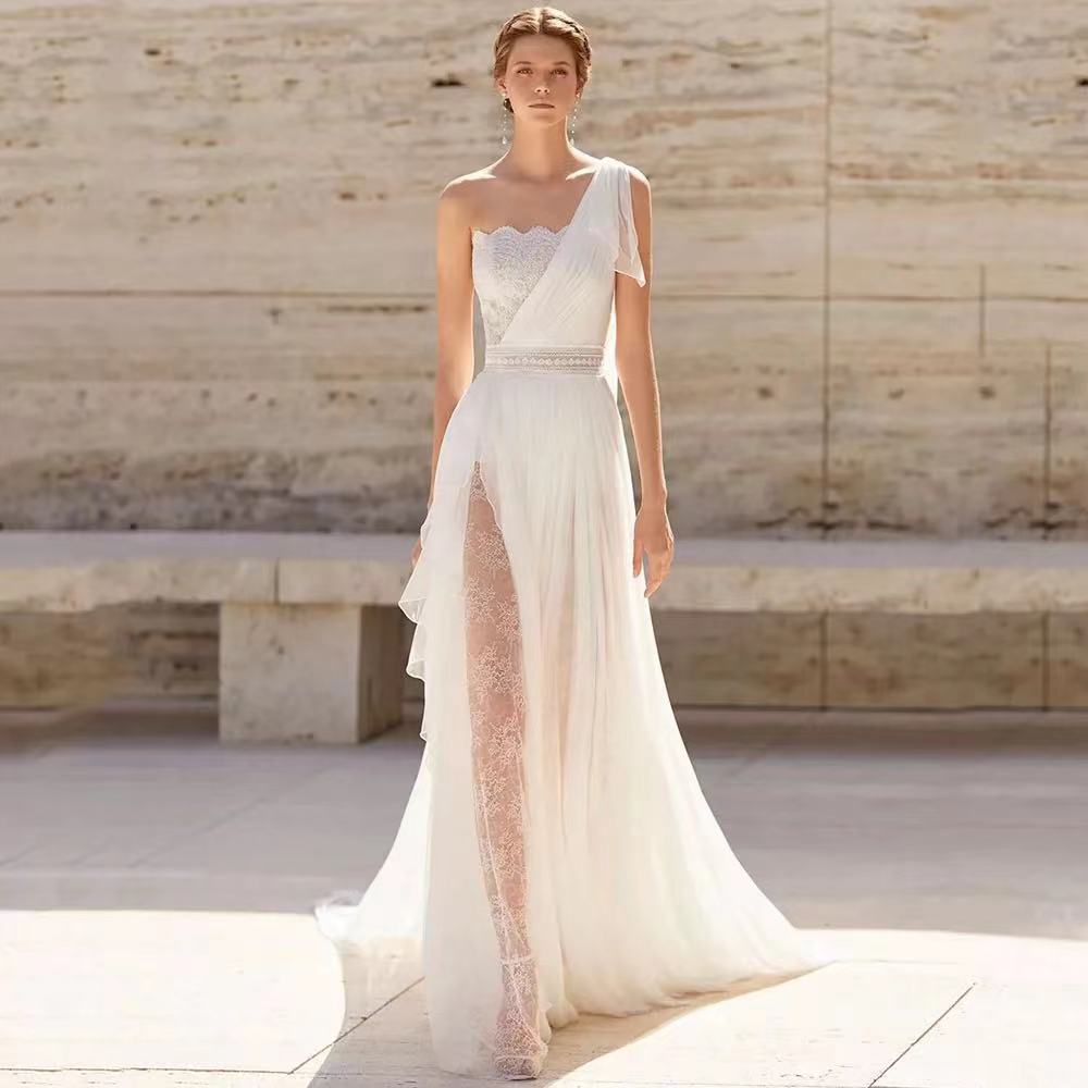 One Shoulder Boho Lace A Line Wedding Dresses Side Split Sexy Long Ivory Bridal Gowns 2024 Summer Beach Bride Dress Sleeveless