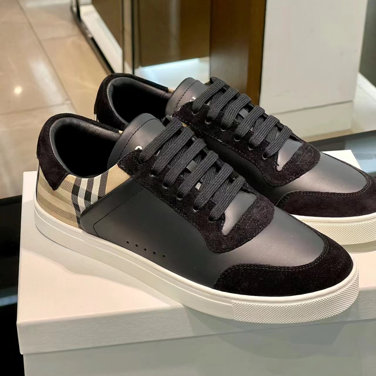 10a top quality Black woman Casual shoe designer Shoes vintage canvas Striped Walking trainers man travel luxury Leather classic White Outdoor basketball sneakers