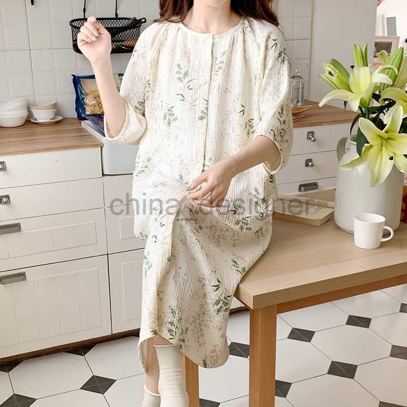 Short sleeved nursing pajamas, summer thin maternity female expectant mothers, pure cotton gauze, postpartum skirts